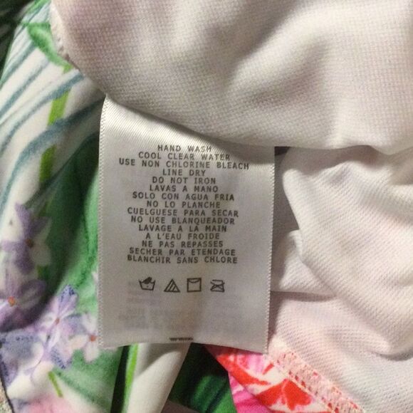 *Sale* Island Escape Floral Tankini - Picture 5 of 5